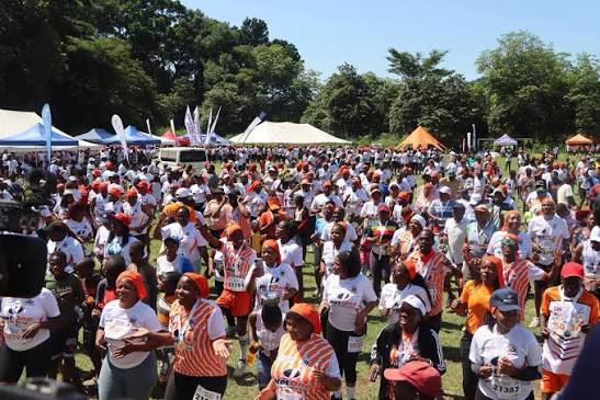 The Day Starts in Pink: Fun Run and Zumba Open the Festival